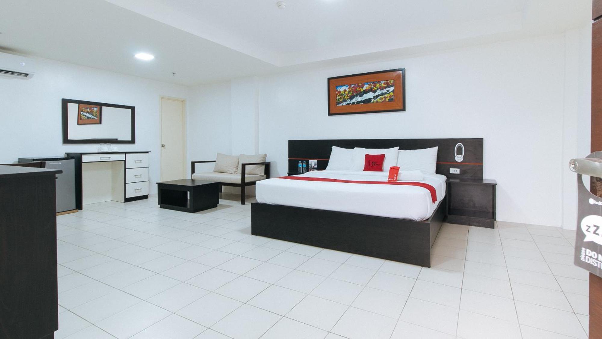 Reddoorz Plus At Evangelista Street Makati Makati City Extérieur photo