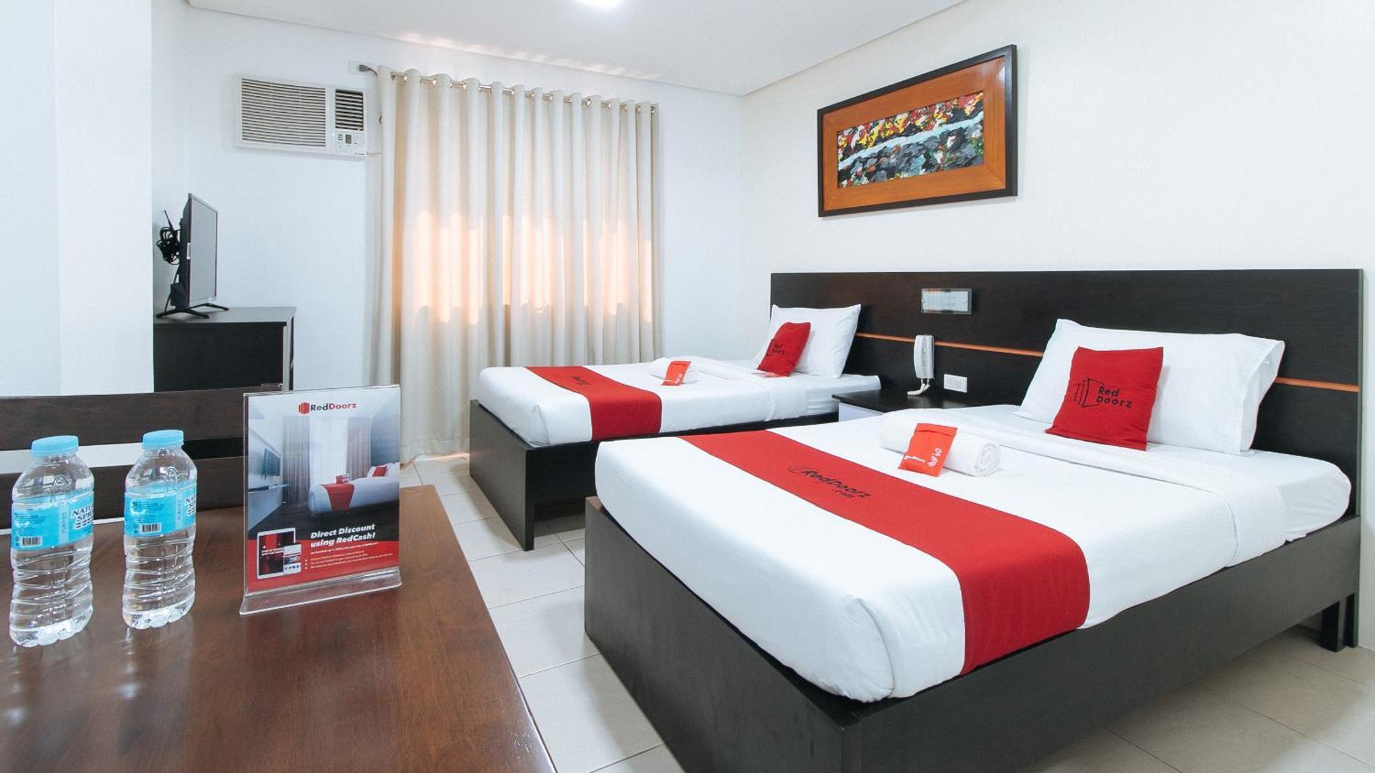 Reddoorz Plus At Evangelista Street Makati Makati City Extérieur photo