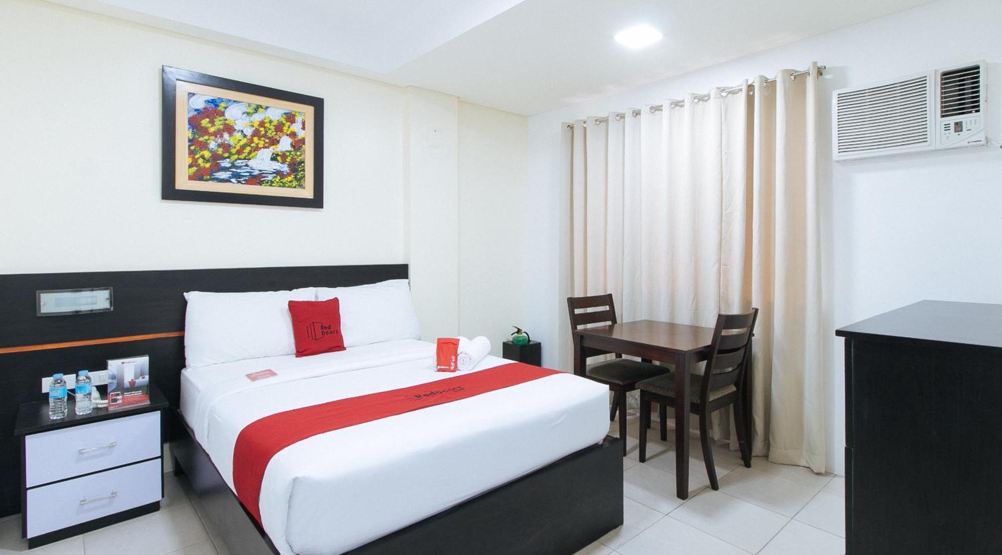 Reddoorz Plus At Evangelista Street Makati Makati City Extérieur photo