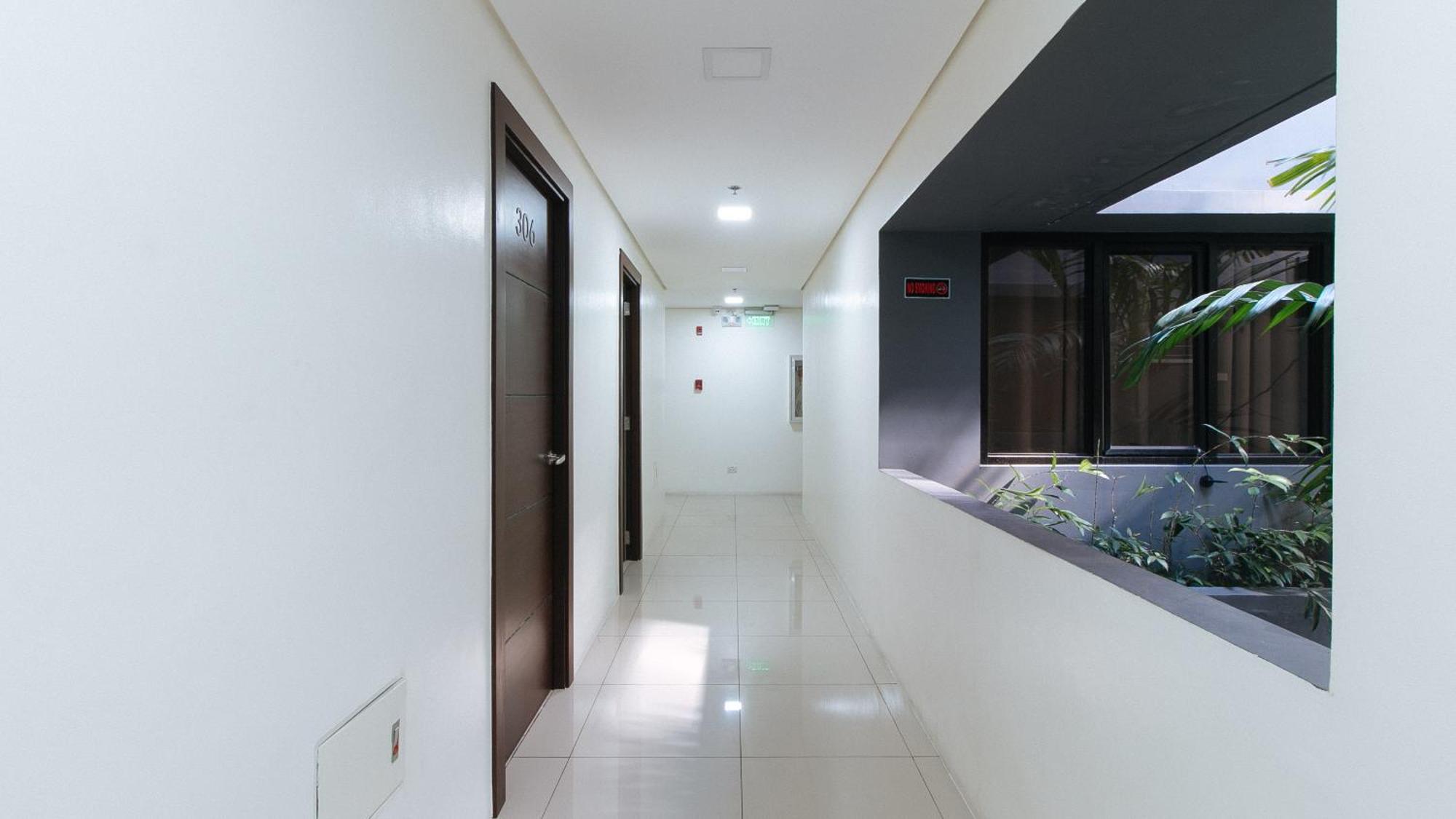 Reddoorz Plus At Evangelista Street Makati Makati City Extérieur photo